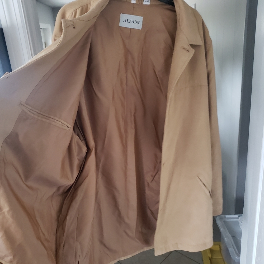 Coat/ jacket - Picture 2 of 4